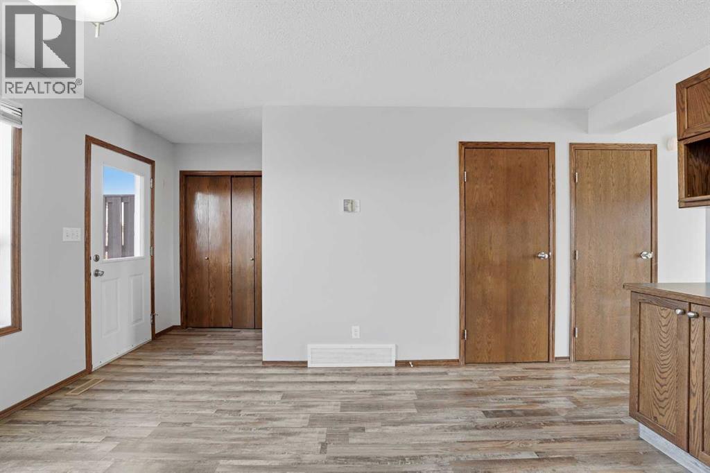 25 Winston Place, Blackfalds, Alberta  T4M 0K9 - Photo 14 - A2291139