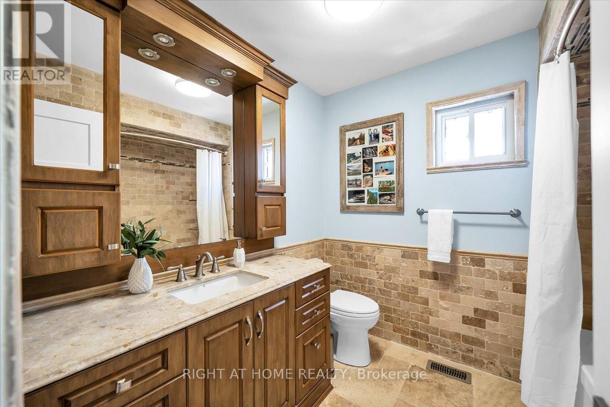 33 Willcocks Crescent, Ajax, Ontario  L1T 3L9 - Photo 38 - E12778292