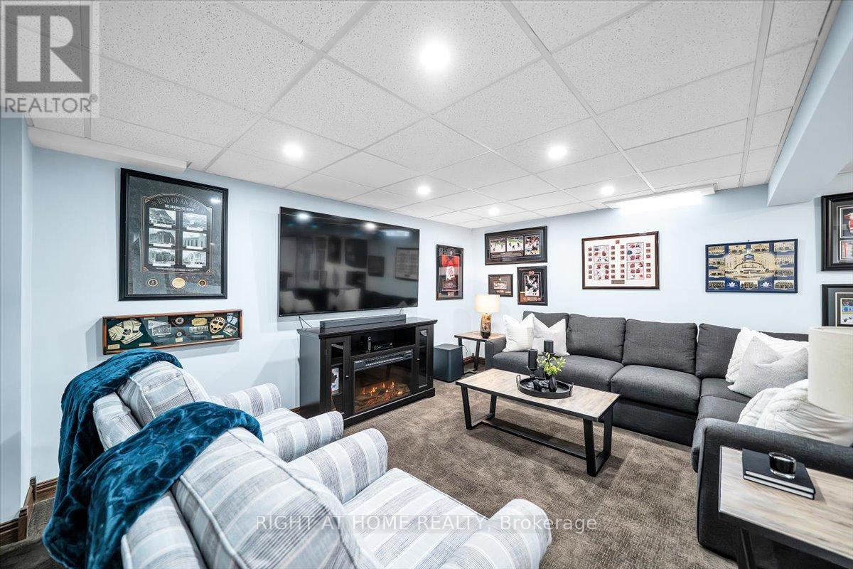 33 Willcocks Crescent, Ajax, Ontario  L1T 3L9 - Photo 44 - E12778292