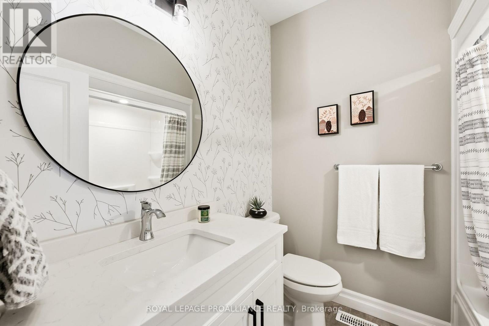 48 Schmidt Way, Quinte West (Murray Ward), Ontario  K8V 0L6 - Photo 29 - X12907390