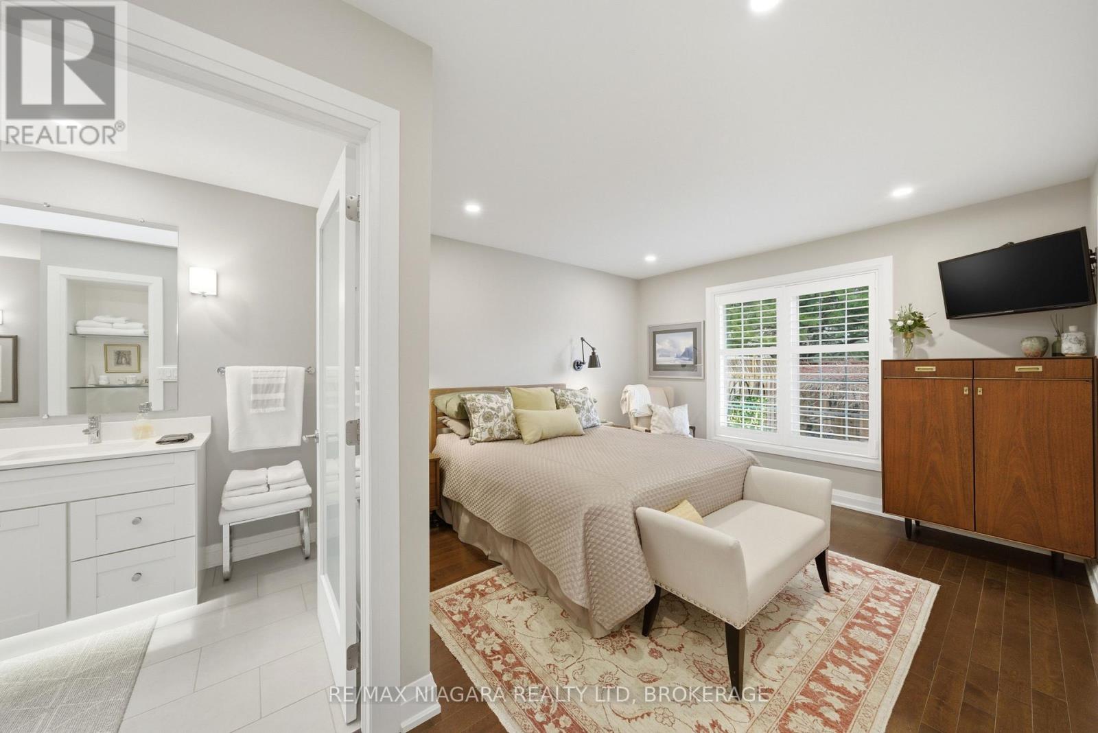 21 - 141 Welland Vale Road, St. Catharines, Ontario  L2S 3S7 - Photo 16 - X12550036