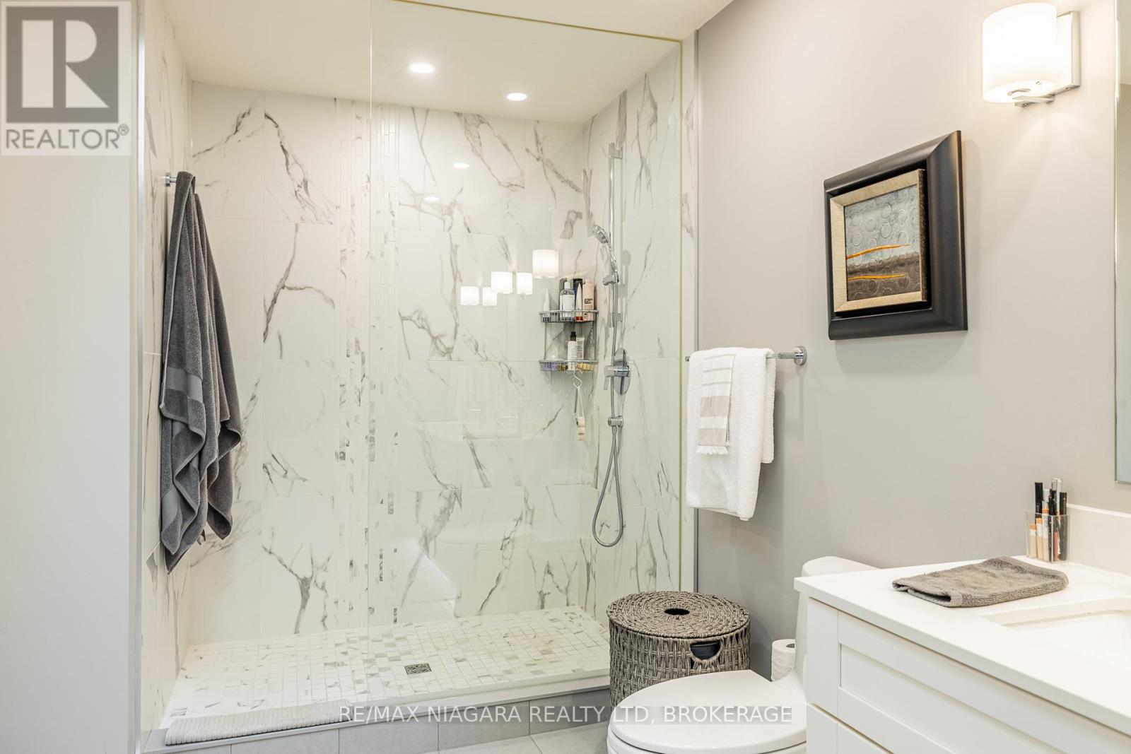 21 - 141 Welland Vale Road, St. Catharines, Ontario  L2S 3S7 - Photo 18 - X12550036