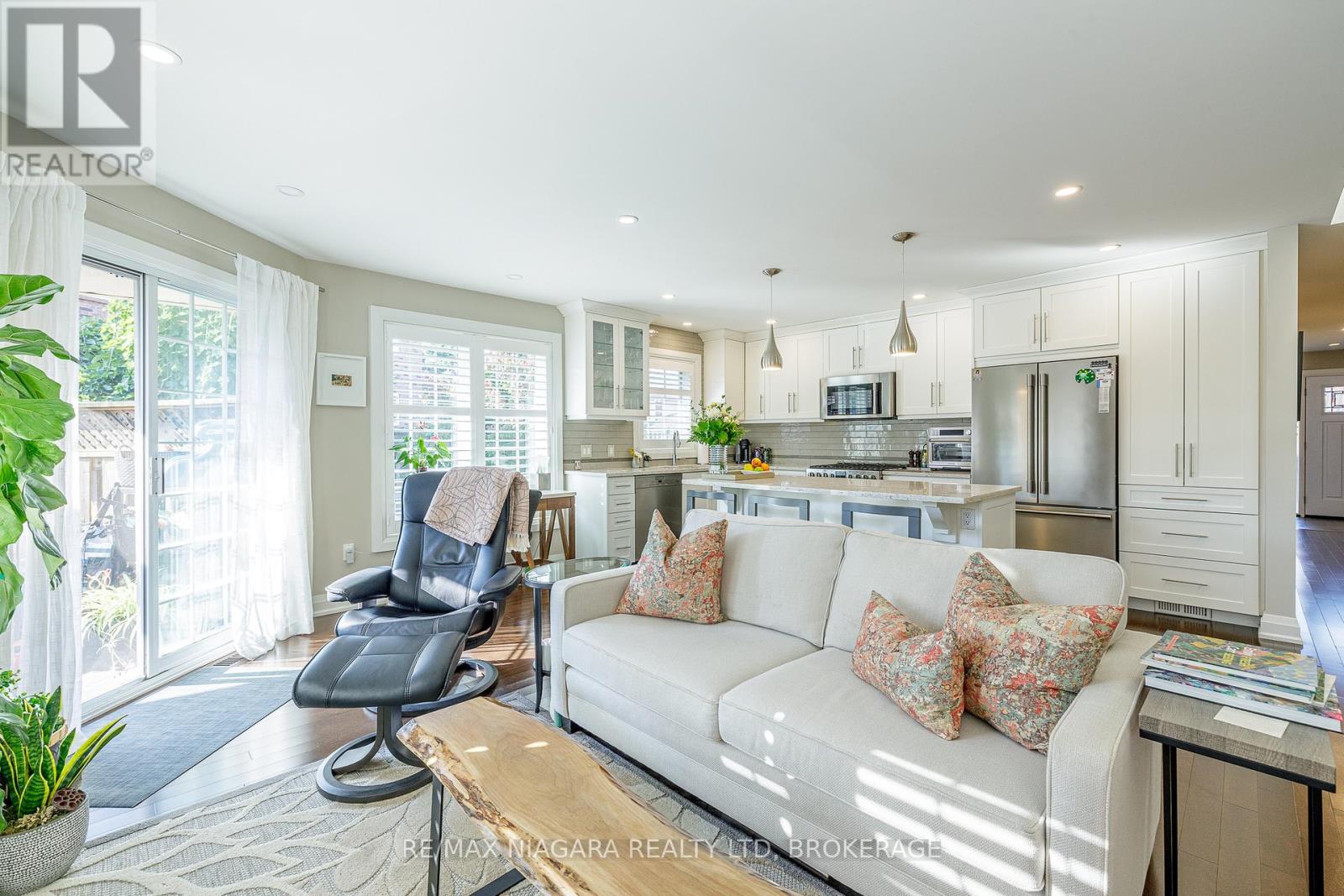 21 - 141 Welland Vale Road, St. Catharines, Ontario  L2S 3S7 - Photo 11 - X12550036