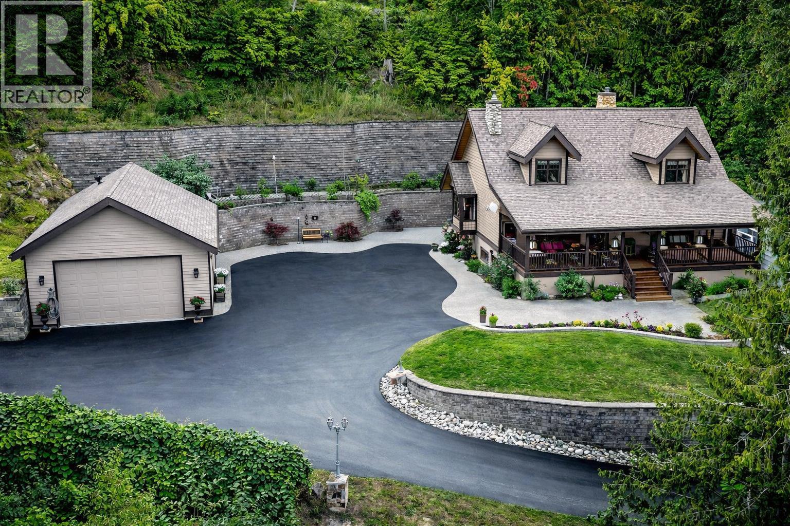 3544 Centre Street, Ainsworth, British Columbia