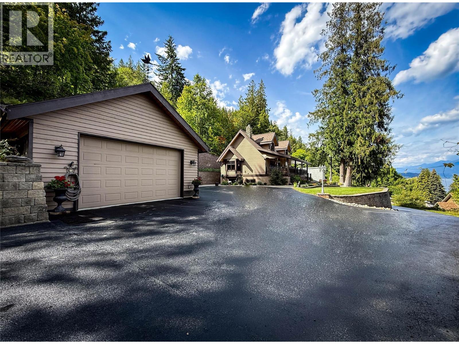 3544 Centre Street, Ainsworth, British Columbia  V0G 1A0 - Photo 7 - 10379669