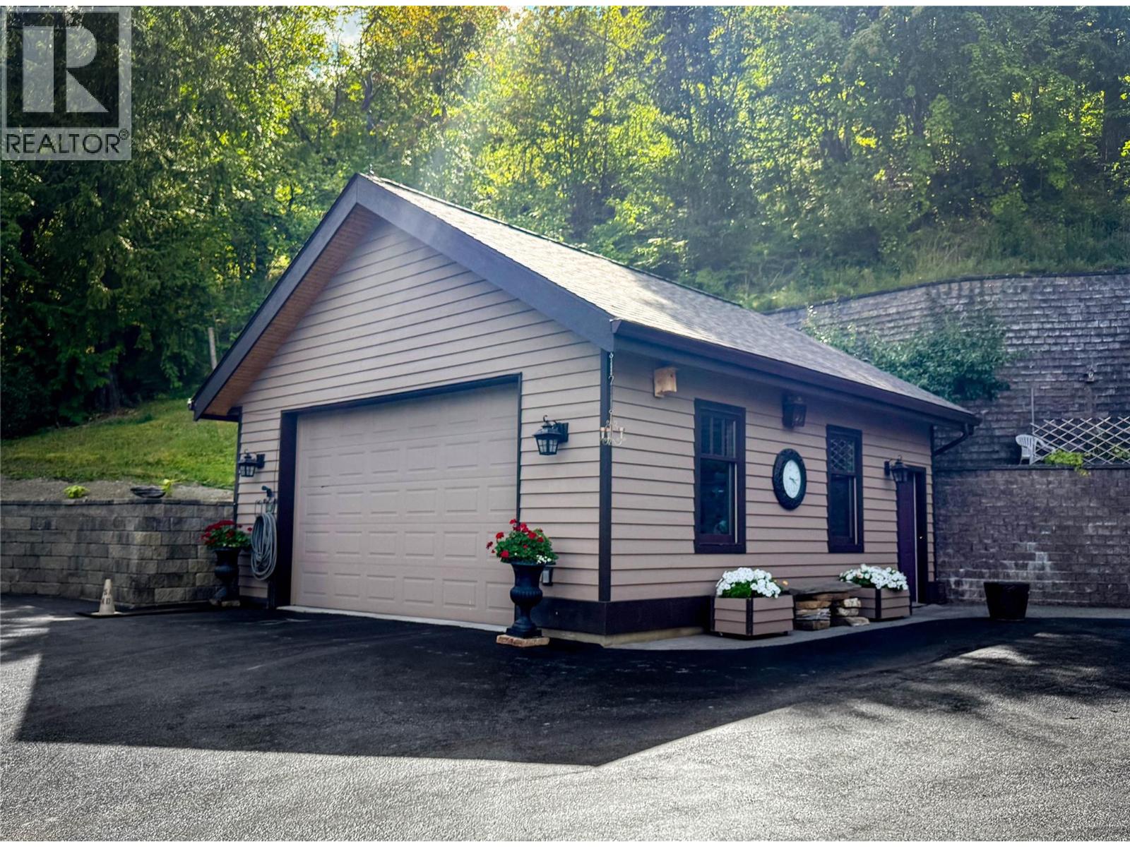 3544 Centre Street, Ainsworth, British Columbia  V0G 1A0 - Photo 73 - 10379669