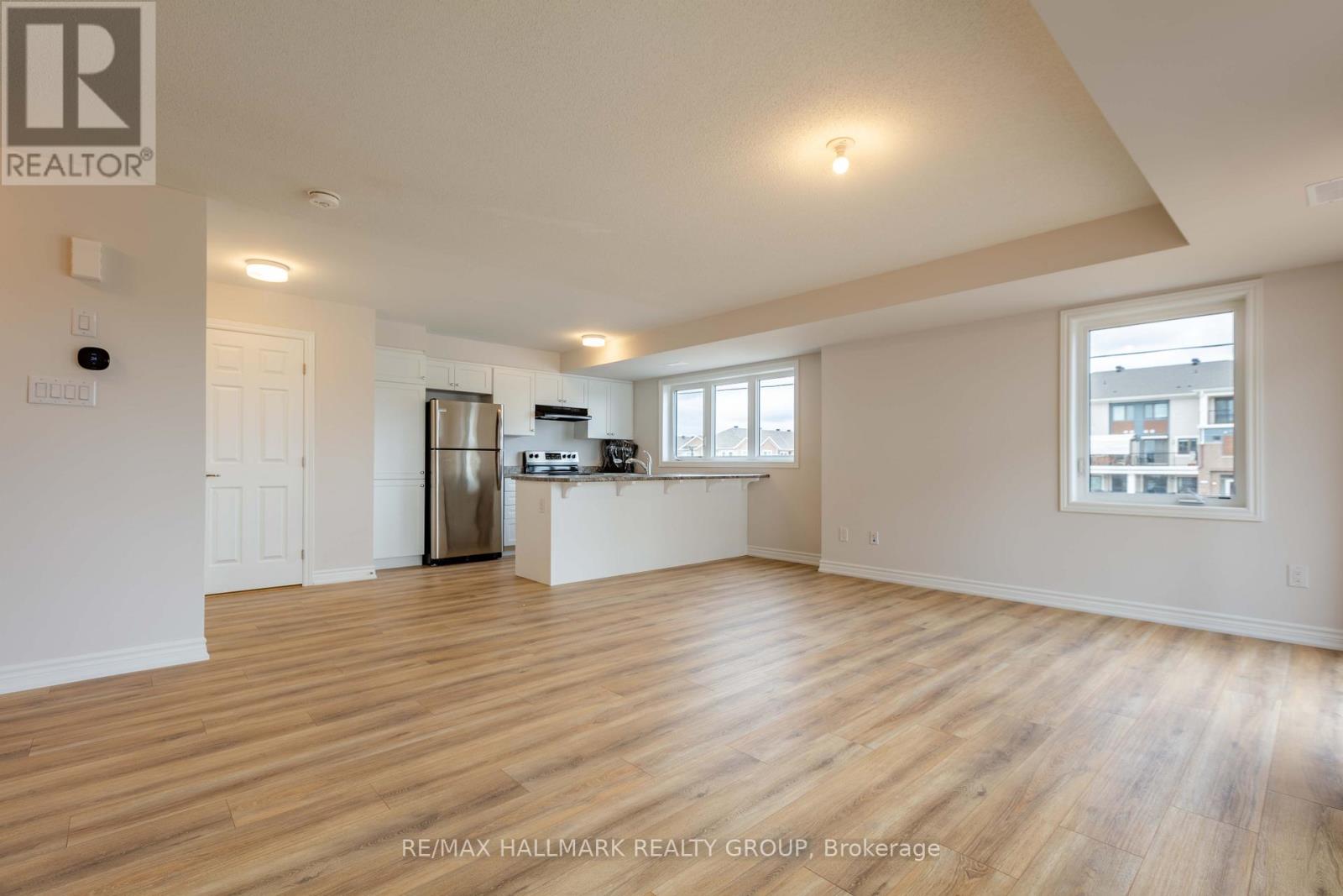 292 Zenith Private, Ottawa, Ontario  K2J 6N2 - Photo 2 - X12907408