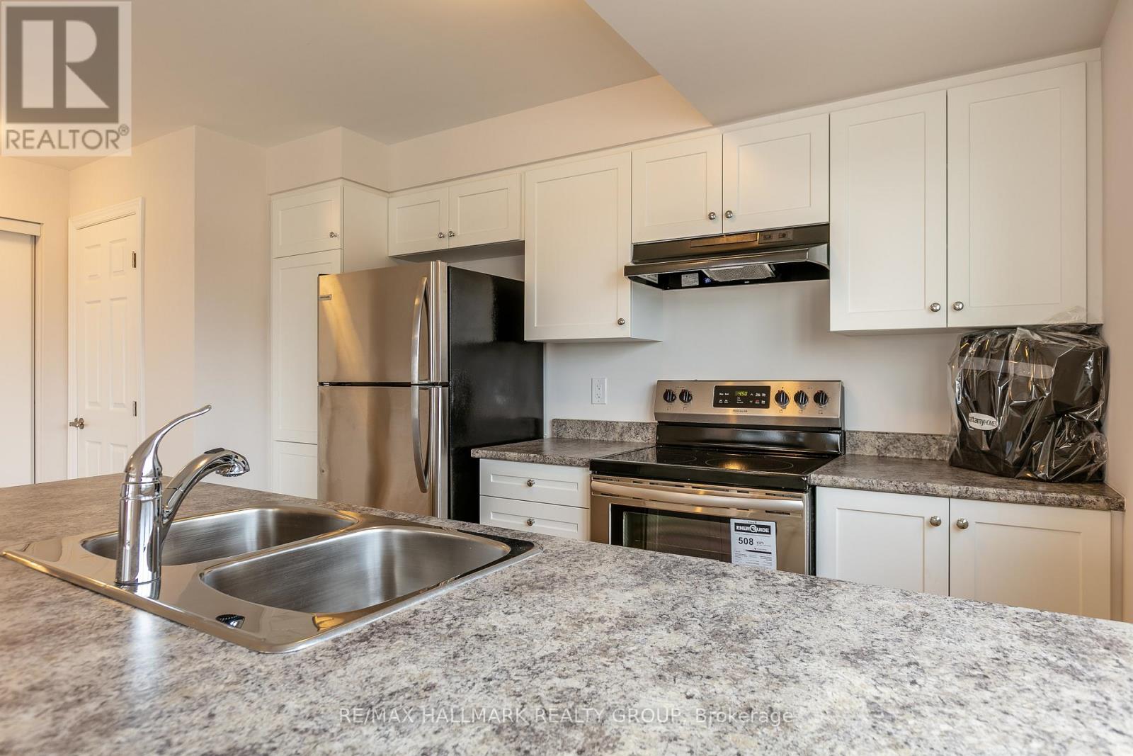 292 Zenith Private, Ottawa, Ontario  K2J 6N2 - Photo 6 - X12907408