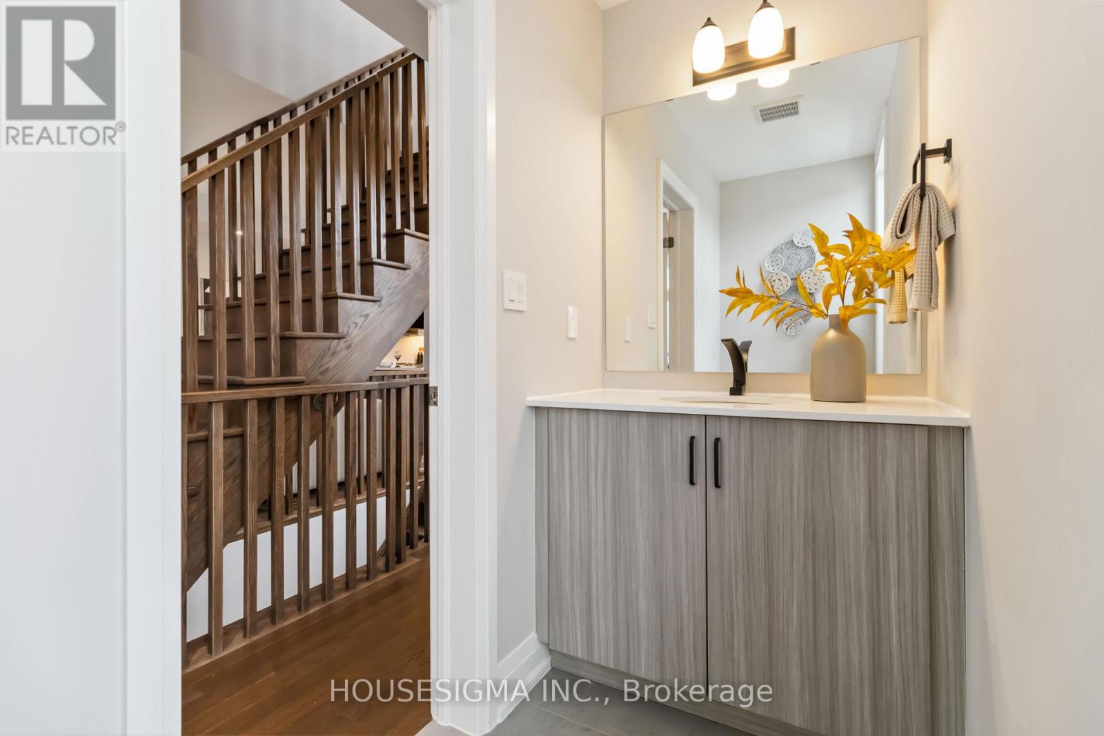 1264 Merton Road, Oakville, Ontario  L6M 5M1 - Photo 14 - W12905440