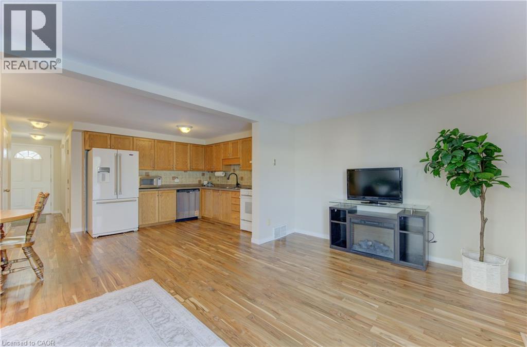 71 Hackberry Street, Kitchener, Ontario  N2E 3P9 - Photo 10 - 40813590