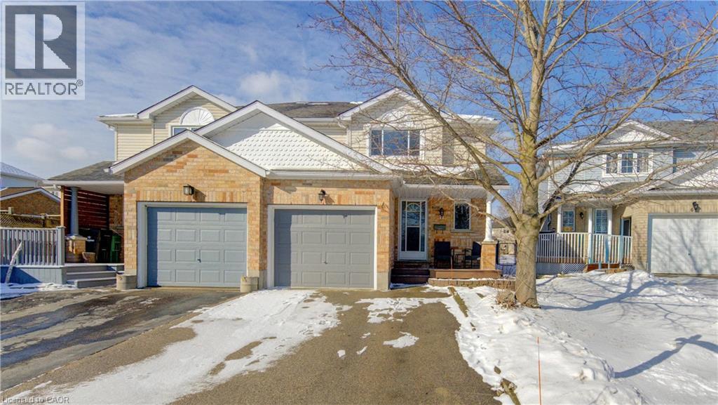 71 Hackberry Street, Kitchener, Ontario  N2E 3P9 - Photo 2 - 40813590