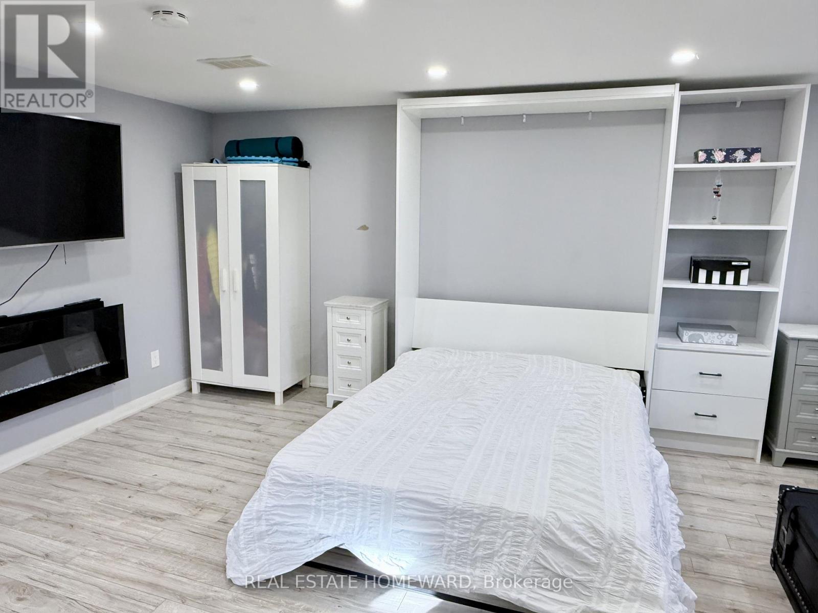 18 Wyndcliff Crescent, Toronto, Ontario  M4A 2K1 - Photo 26 - C12907424