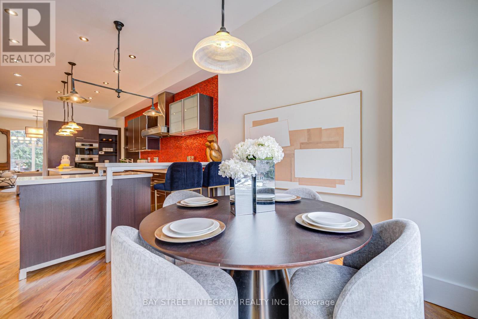 17 Frankdale Avenue, Toronto, Ontario  M4J 3Z8 - Photo 4 - E12907406