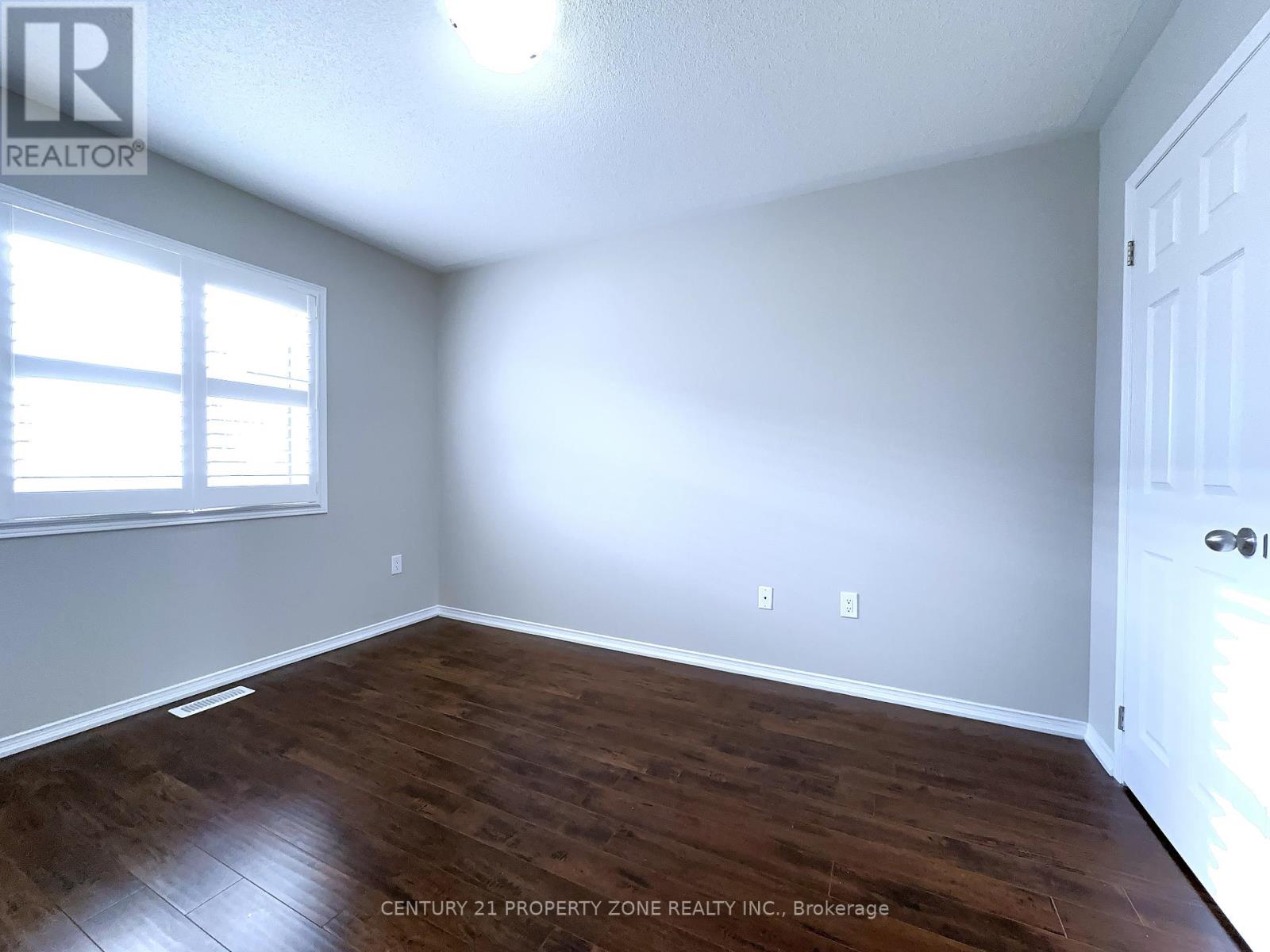 8 Loftsmoor Drive, Brampton, Ontario  L6R 0W2 - Photo 24 - W12907372