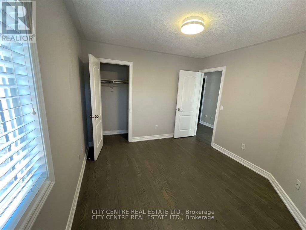 4777 Glasshill Grove, Mississauga, Ontario  L5M 7R6 - Photo 17 - W12907376
