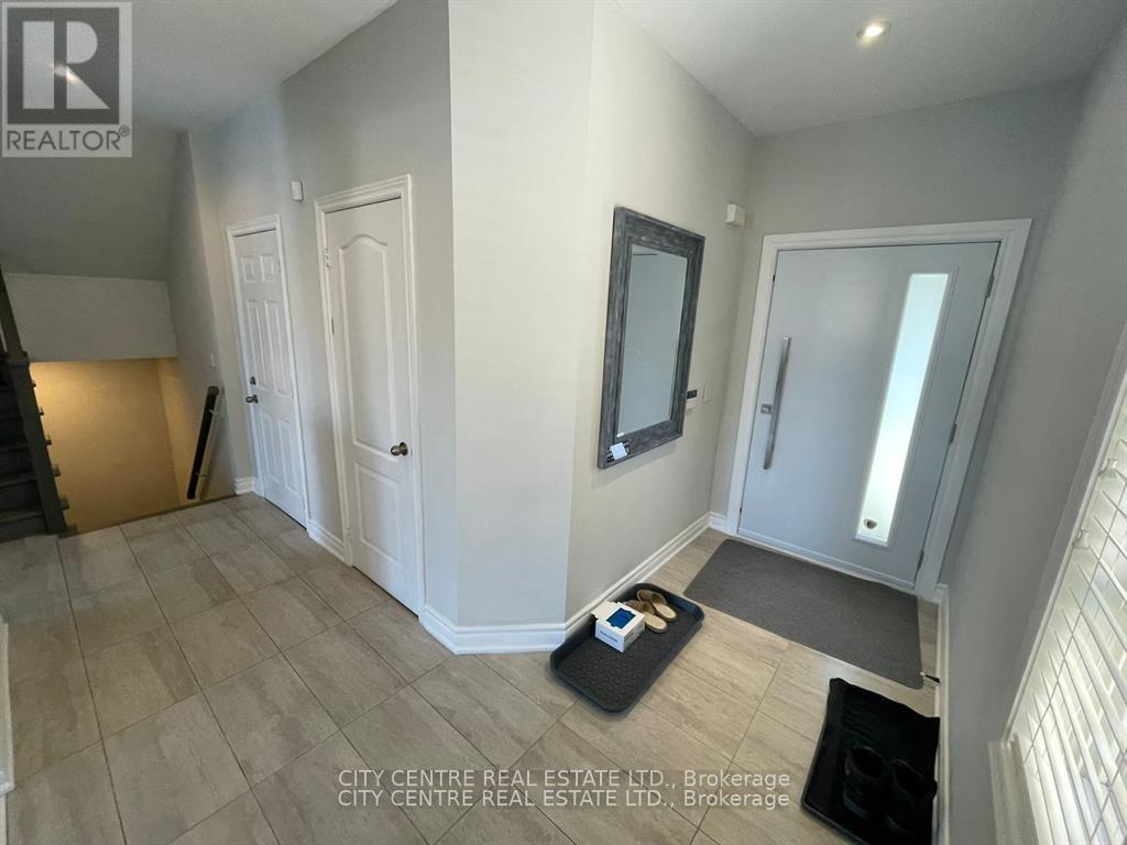 4777 Glasshill Grove, Mississauga, Ontario  L5M 7R6 - Photo 21 - W12907376