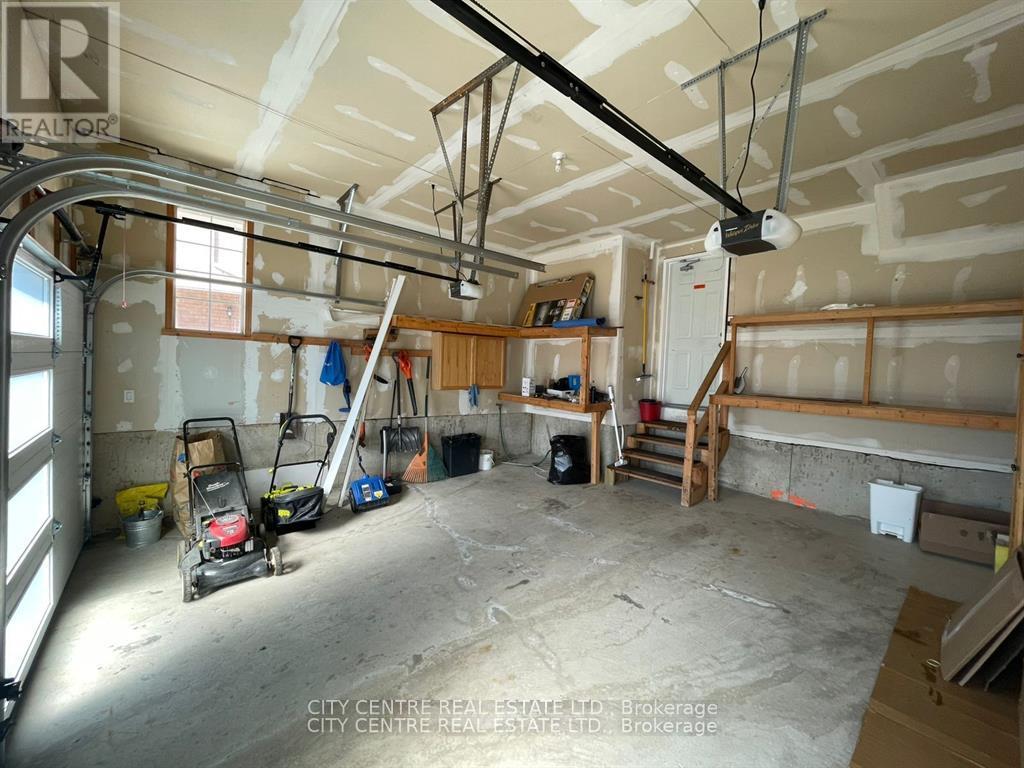 4777 Glasshill Grove, Mississauga, Ontario  L5M 7R6 - Photo 37 - W12907376