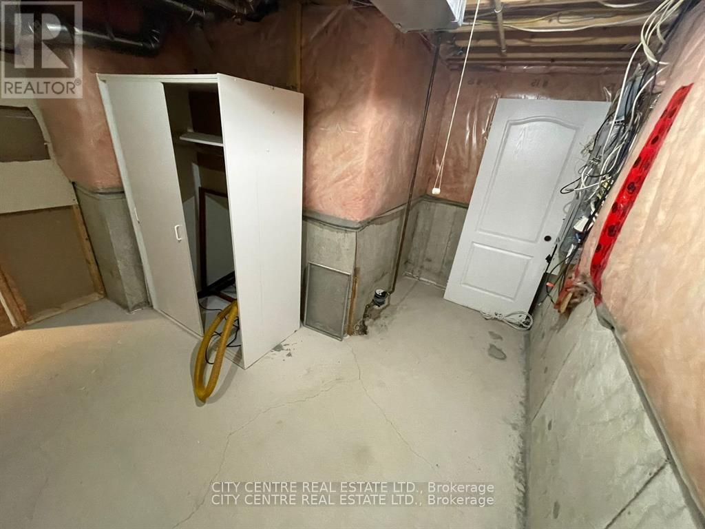 4777 Glasshill Grove, Mississauga, Ontario  L5M 7R6 - Photo 40 - W12907376