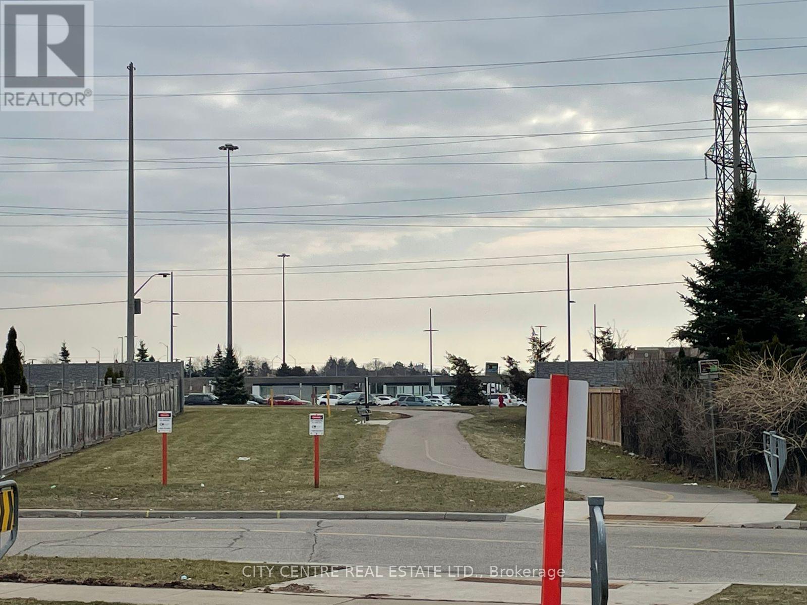 4777 Glasshill Grove, Mississauga, Ontario  L5M 7R6 - Photo 47 - W12907376