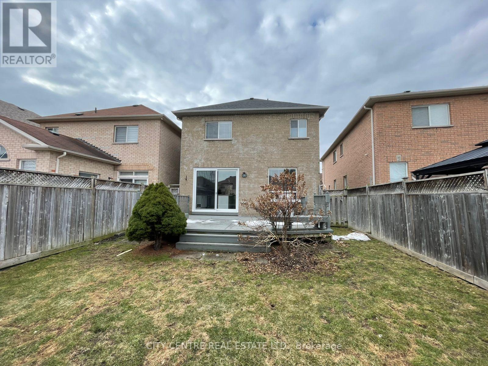 4777 Glasshill Grove, Mississauga, Ontario  L5M 7R6 - Photo 49 - W12907376