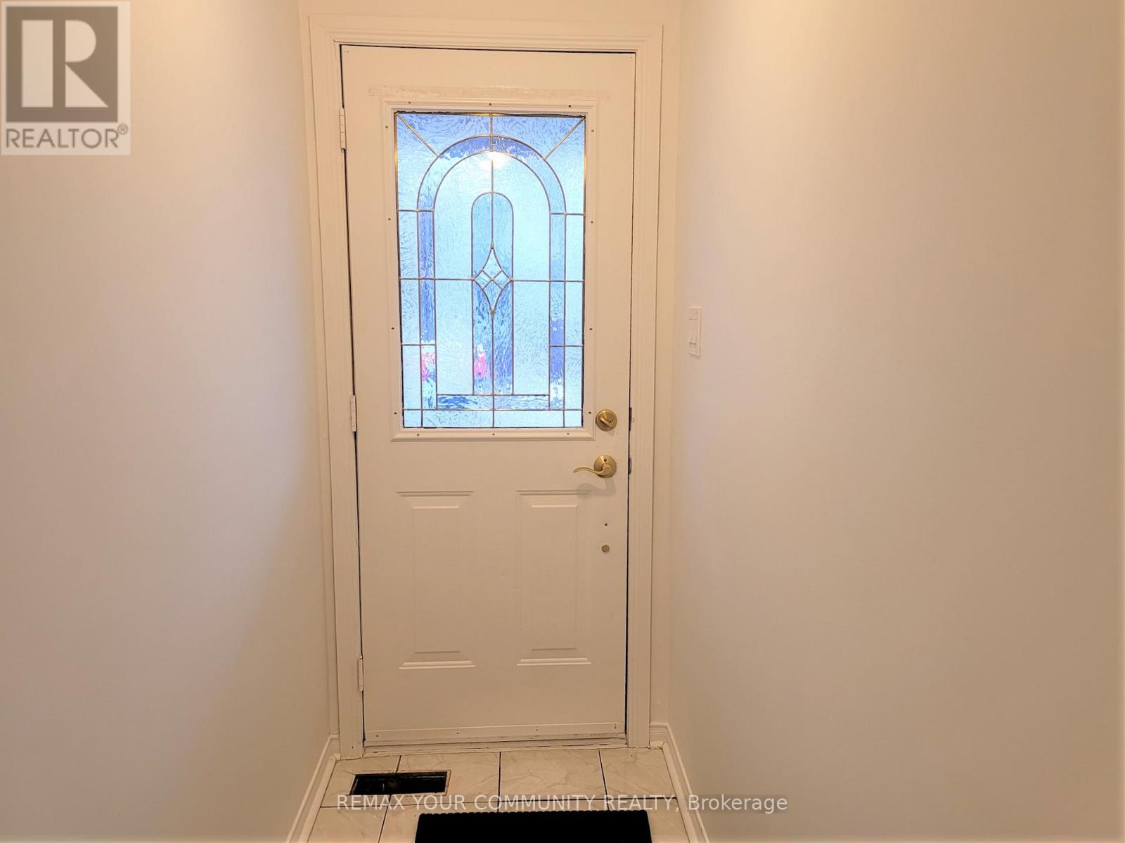 128 Dynevor Road, Toronto, Ontario  M6E 3X2 - Photo 3 - W12907388