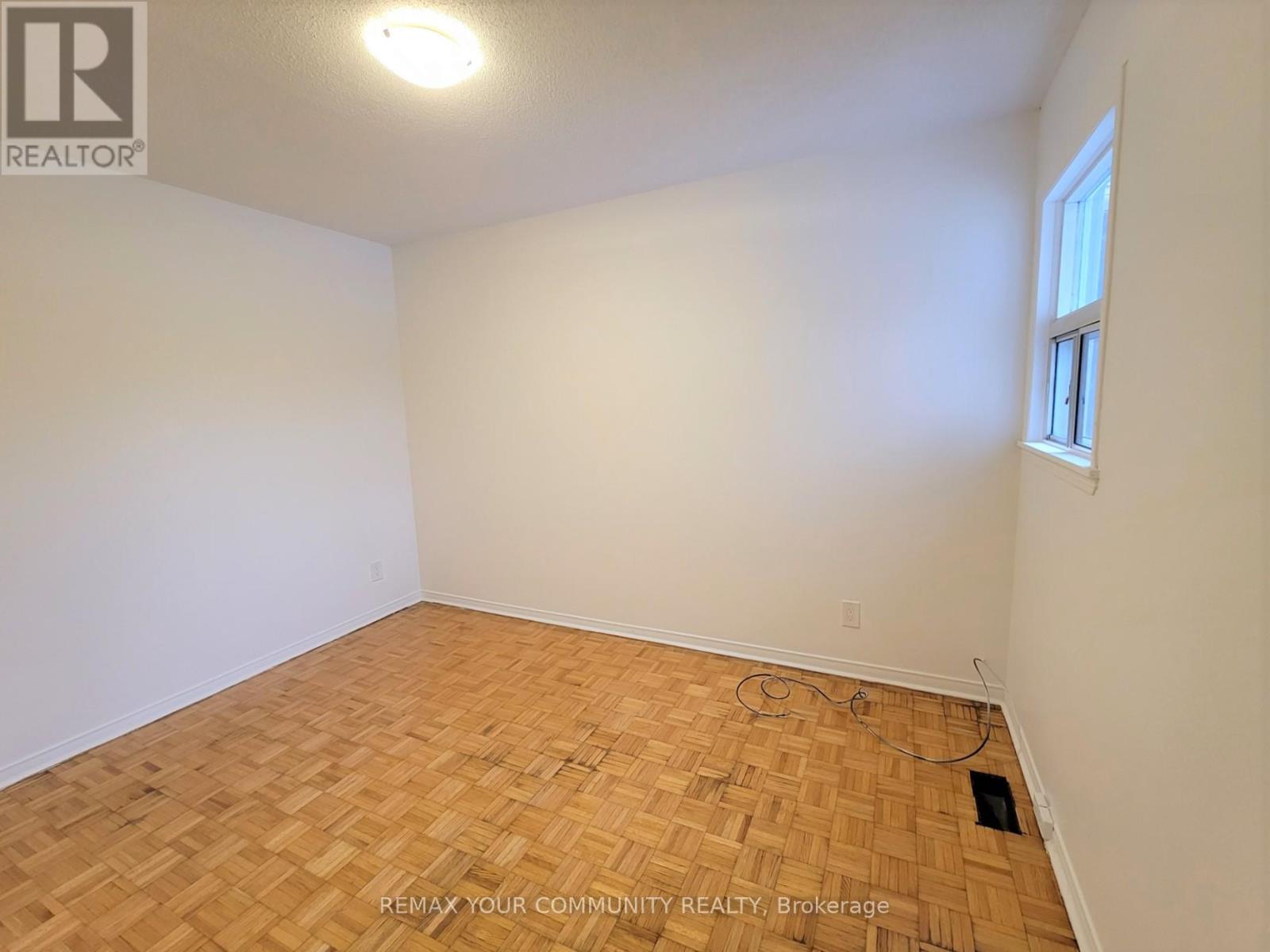 128 Dynevor Road, Toronto, Ontario  M6E 3X2 - Photo 7 - W12907388