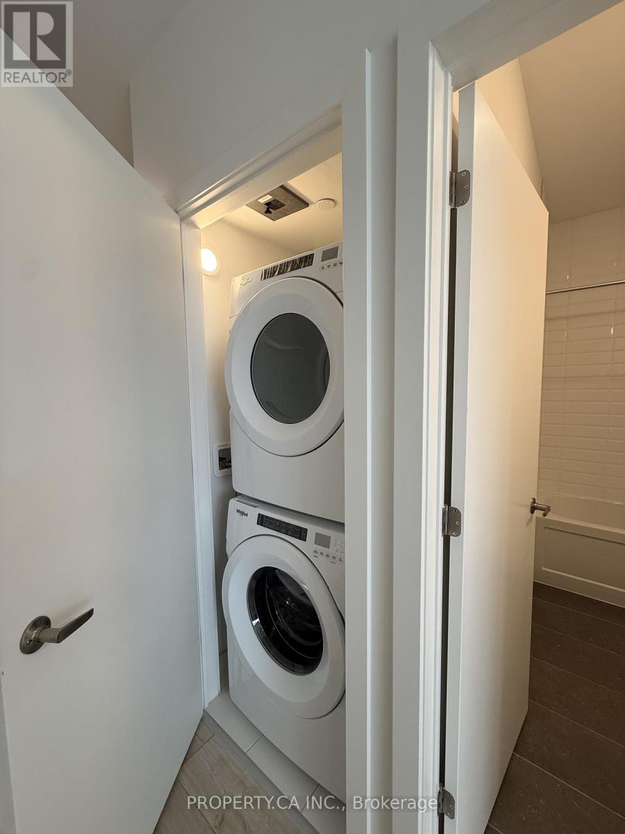 817 - 720 Whitlock Avenue, Milton, Ontario  L9E 2B5 - Photo 4 - W12907412