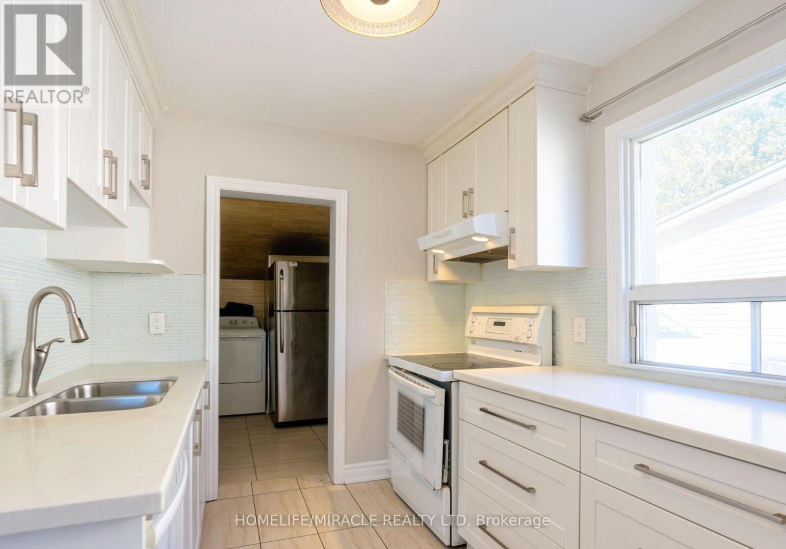 72 Frederick Street, Brampton, Ontario L6Y 1G8 - Photo 8 - W12907414