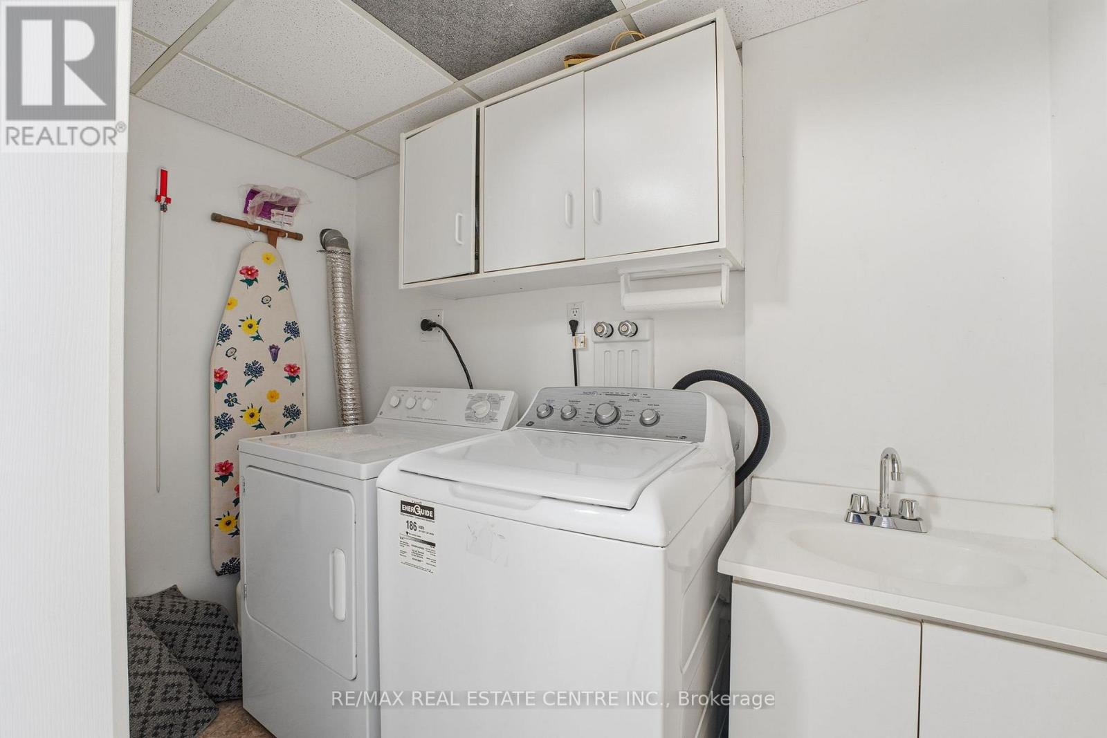 74 - 30 Green Valley Drive, Kitchener, Ontario  N2P 1G8 - Photo 11 - X12907378