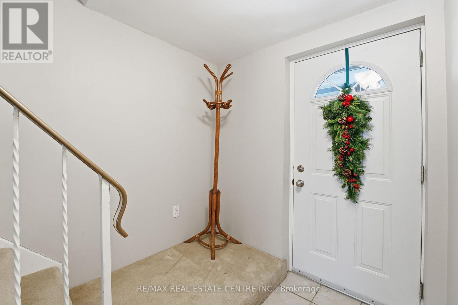 74 - 30 Green Valley Drive, Kitchener, Ontario  N2P 1G8 - Photo 6 - X12907378