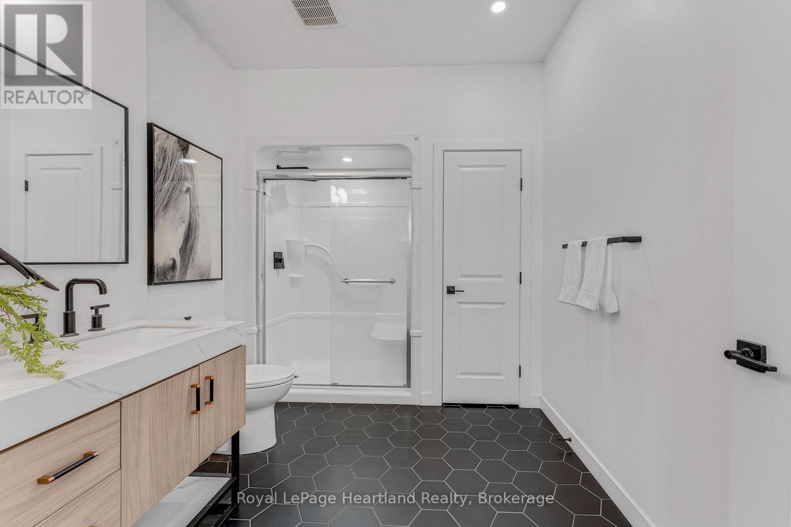 16 Silver Creek Road, Huron East, Ontario  N0K 1W0 - Photo 21 - X12823132