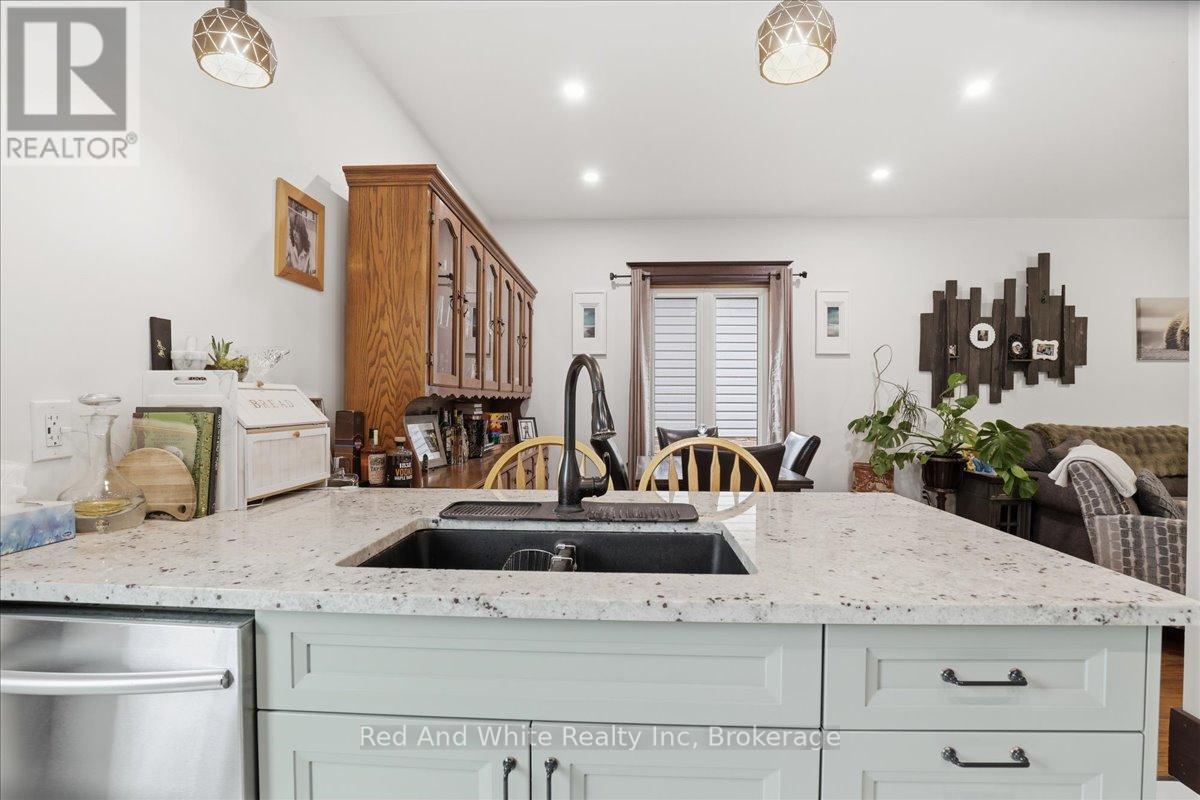 608 Ontario Street, Stratford, Ontario  N5A 3J5 - Photo 16 - X12877876