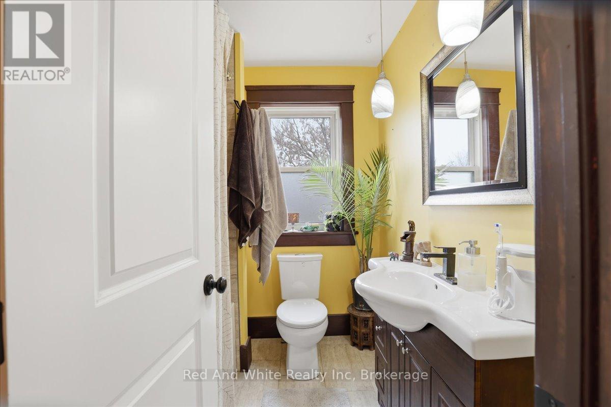 608 Ontario Street, Stratford, Ontario  N5A 3J5 - Photo 18 - X12877876