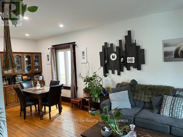 608 Ontario Street, Stratford, Ontario  N5A 3J5 - Photo 3 - X12877876