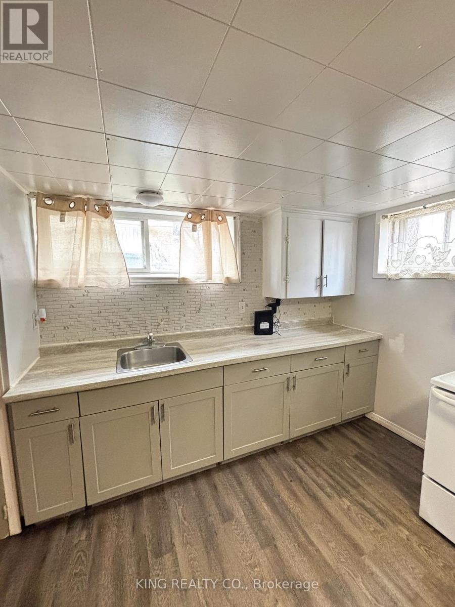 3 - 58 Carlton Street, St. Catharines, Ontario  L2R 1P8 - Photo 3 - X12907322