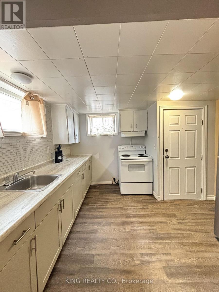 3 - 58 Carlton Street, St. Catharines, Ontario  L2R 1P8 - Photo 5 - X12907322