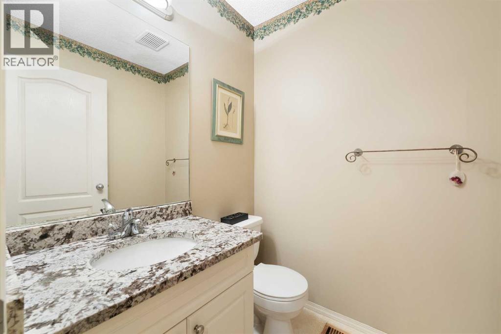 69 Hampstead Gardens Nw, Calgary, Alberta  T3A 5Y5 - Photo 12 - A2294451