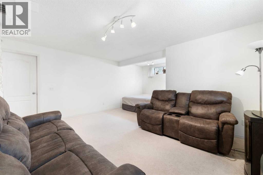 69 Hampstead Gardens Nw, Calgary, Alberta  T3A 5Y5 - Photo 46 - A2294451