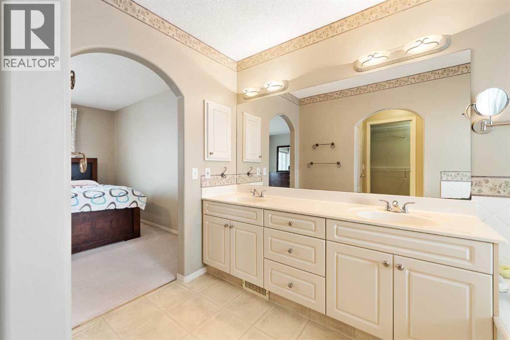 69 Hampstead Gardens Nw, Calgary, Alberta  T3A 5Y5 - Photo 39 - A2294451