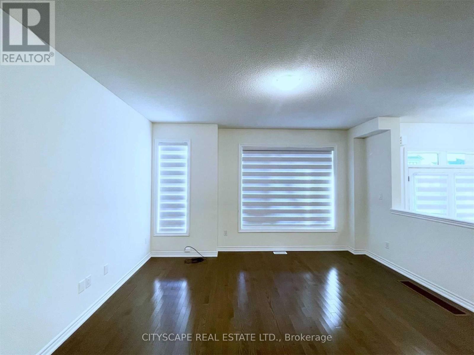 253 Clockwork Drive, Brampton, Ontario  L7A 5C7 - Photo 9 - W12907336