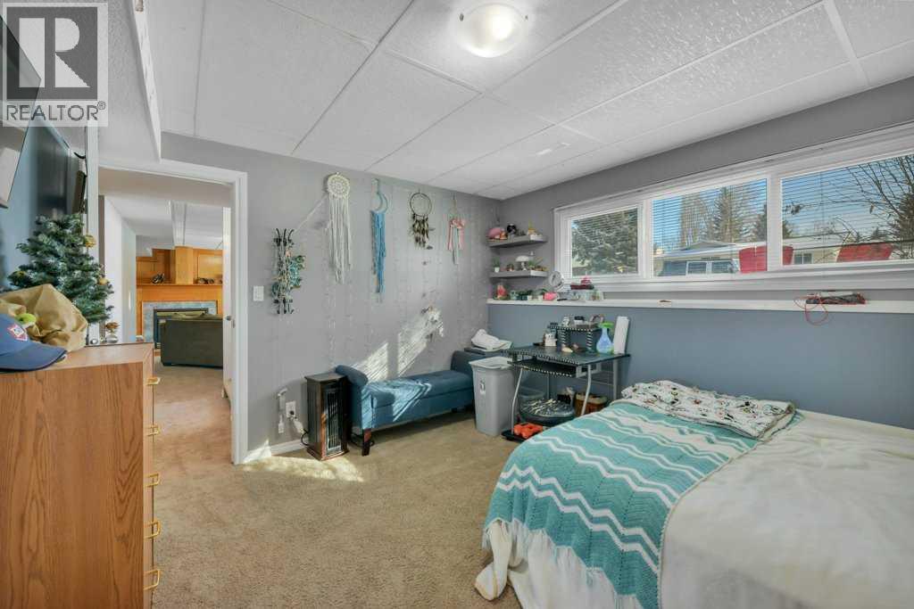 24 Mcgill Street, Red Deer, Alberta  T4R 1S3 - Photo 18 - A2294070