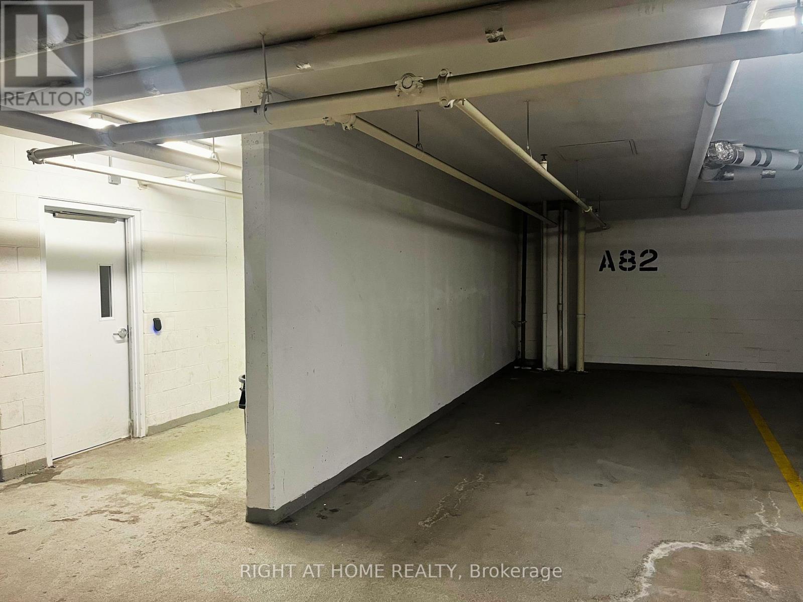 423 - 2486 Old Bronte Road, Oakville, Ontario L6M 4J2 - Photo 22 - W12907428