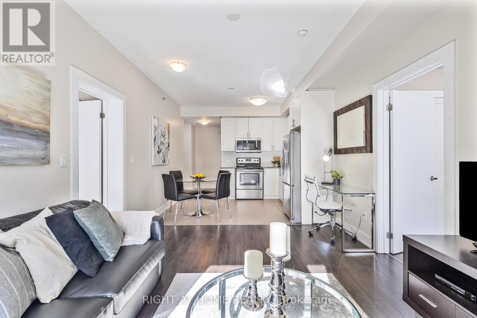 423 - 2486 Old Bronte Road, Oakville, Ontario L6M 4J2 - Photo 6 - W12907428