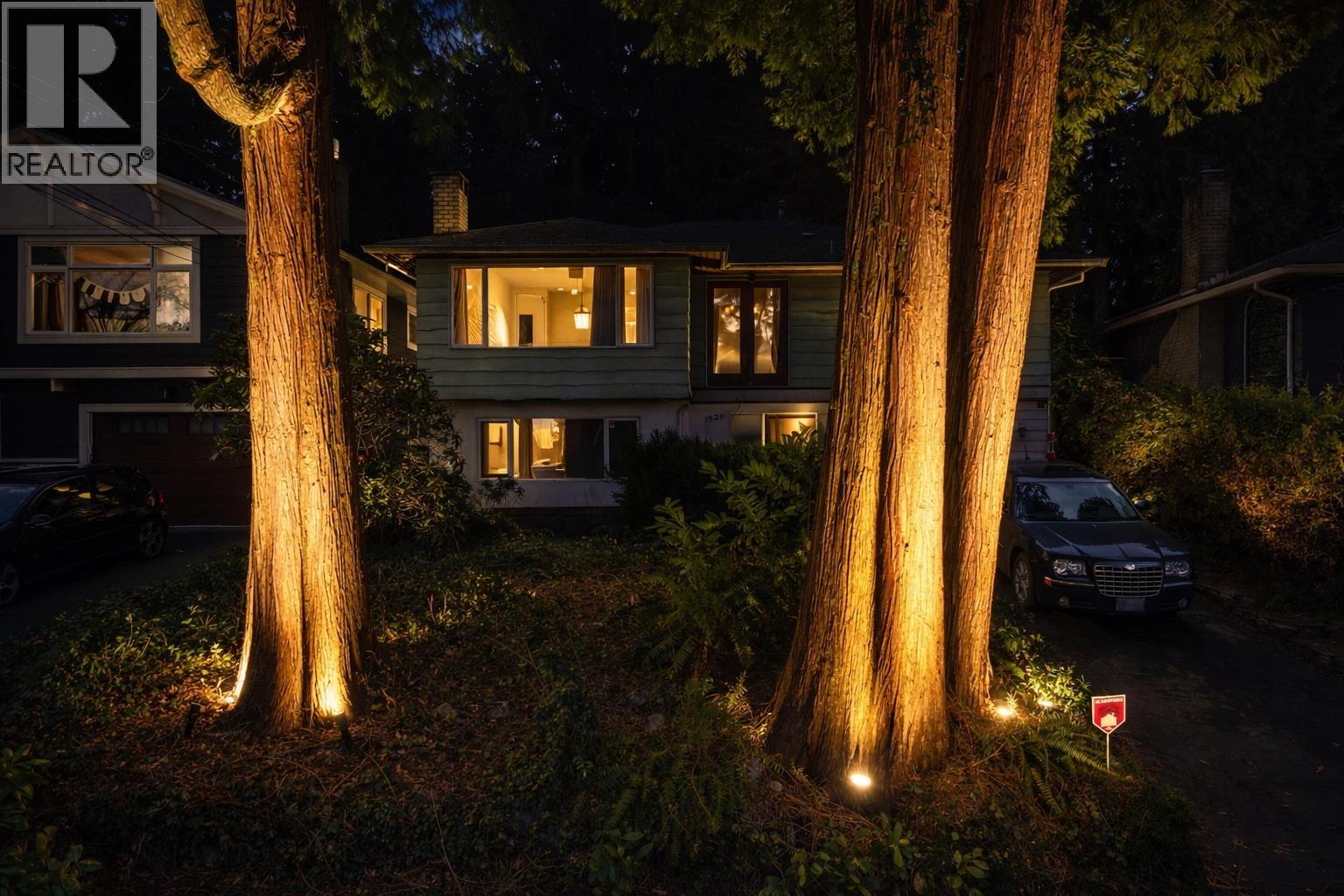 1928 Ridgeway Avenue, North Vancouver, British Columbia  V7L 3S7 - Photo 28 - R3100467