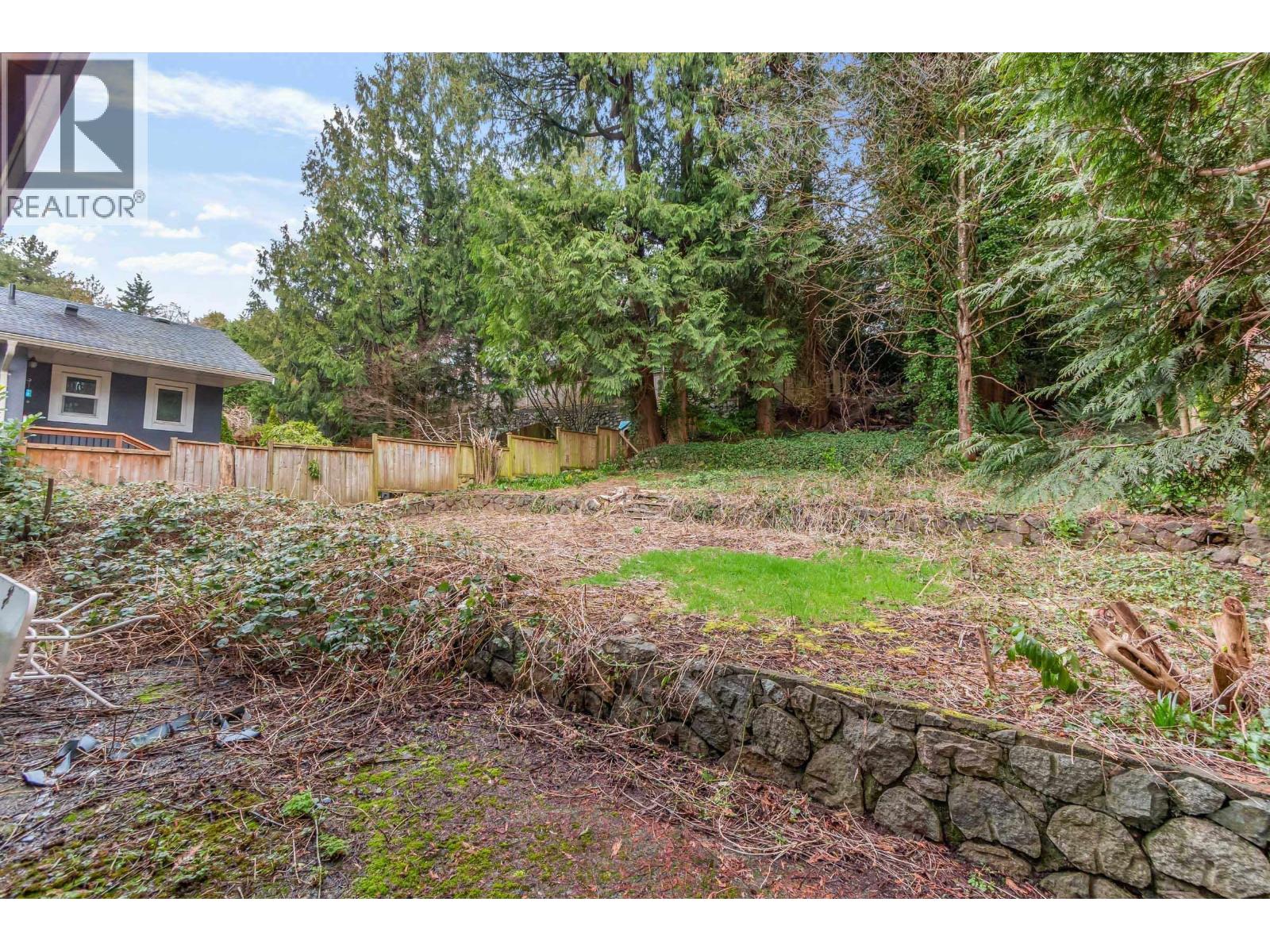 1928 Ridgeway Avenue, North Vancouver, British Columbia  V7L 3S7 - Photo 20 - R3100467