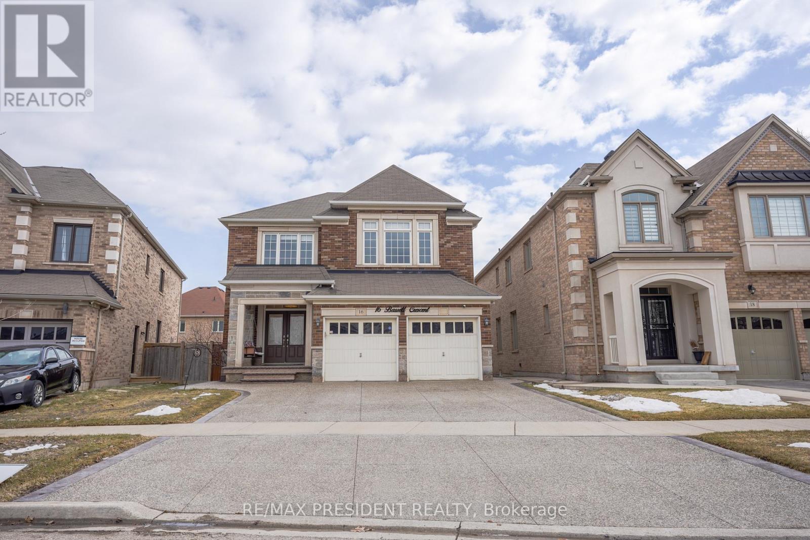 16 BASSETT CRESCENT, Brampton, Ontario