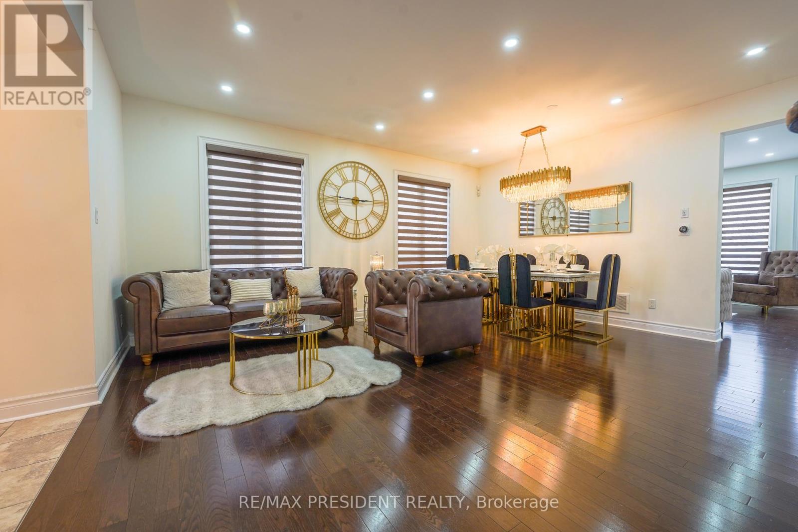 16 Bassett Crescent, Brampton, Ontario  L6X 5G2 - Photo 3 - W12906088