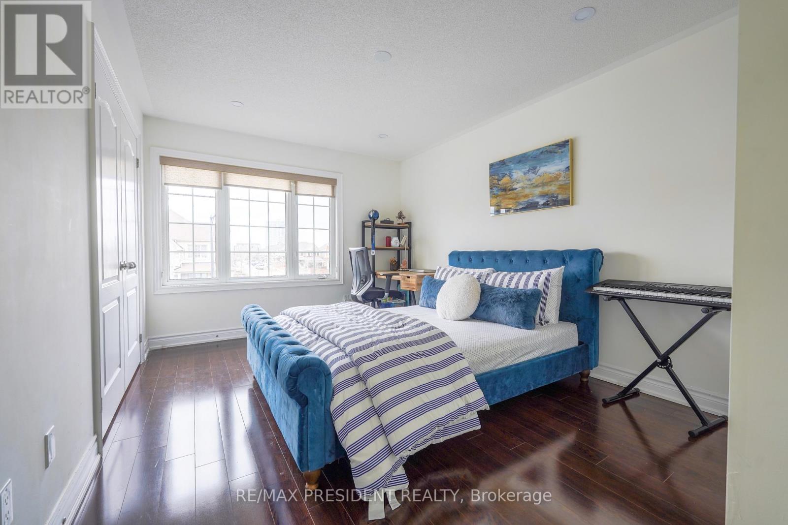 16 Bassett Crescent, Brampton, Ontario  L6X 5G2 - Photo 23 - W12906088