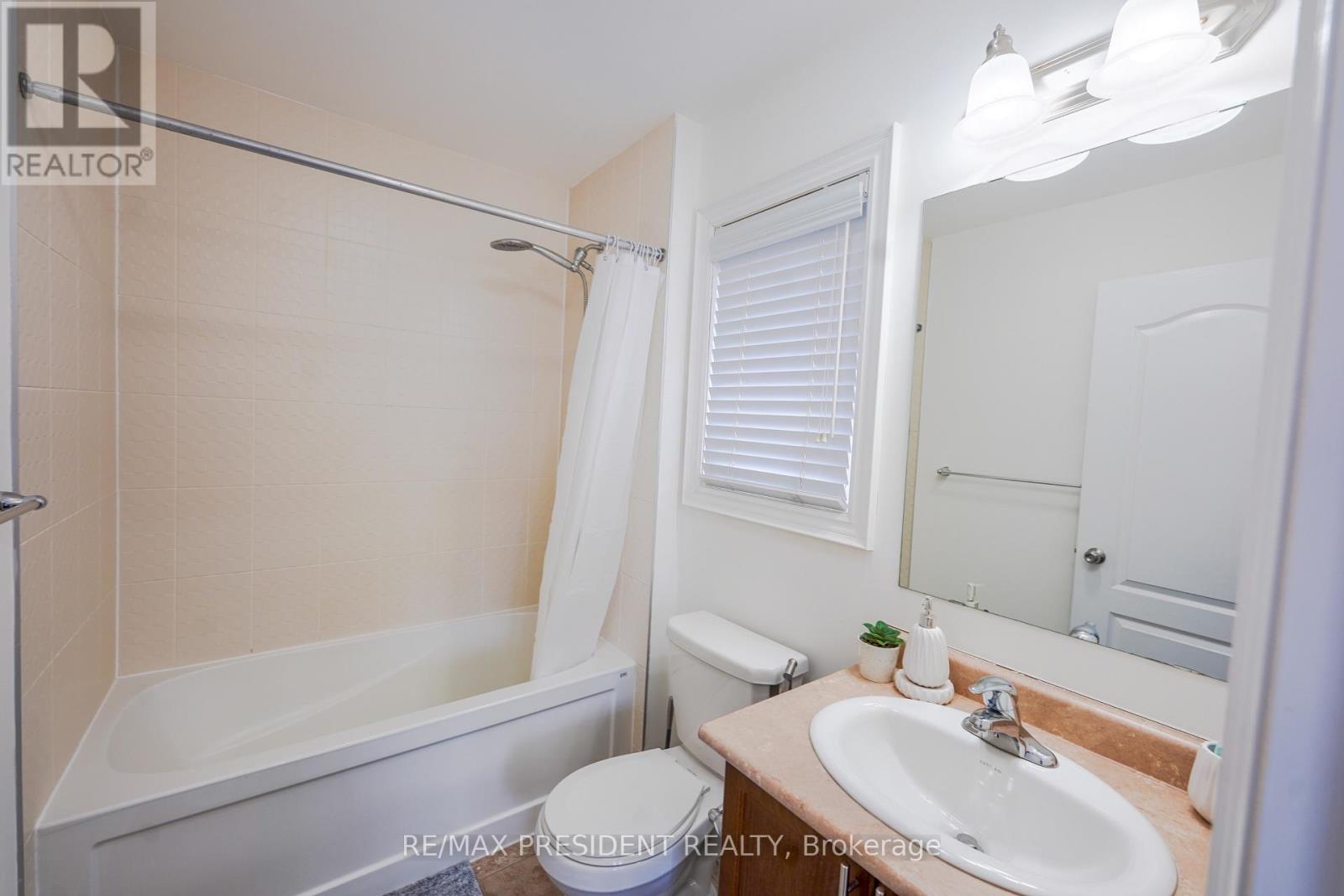 16 Bassett Crescent, Brampton, Ontario  L6X 5G2 - Photo 27 - W12906088