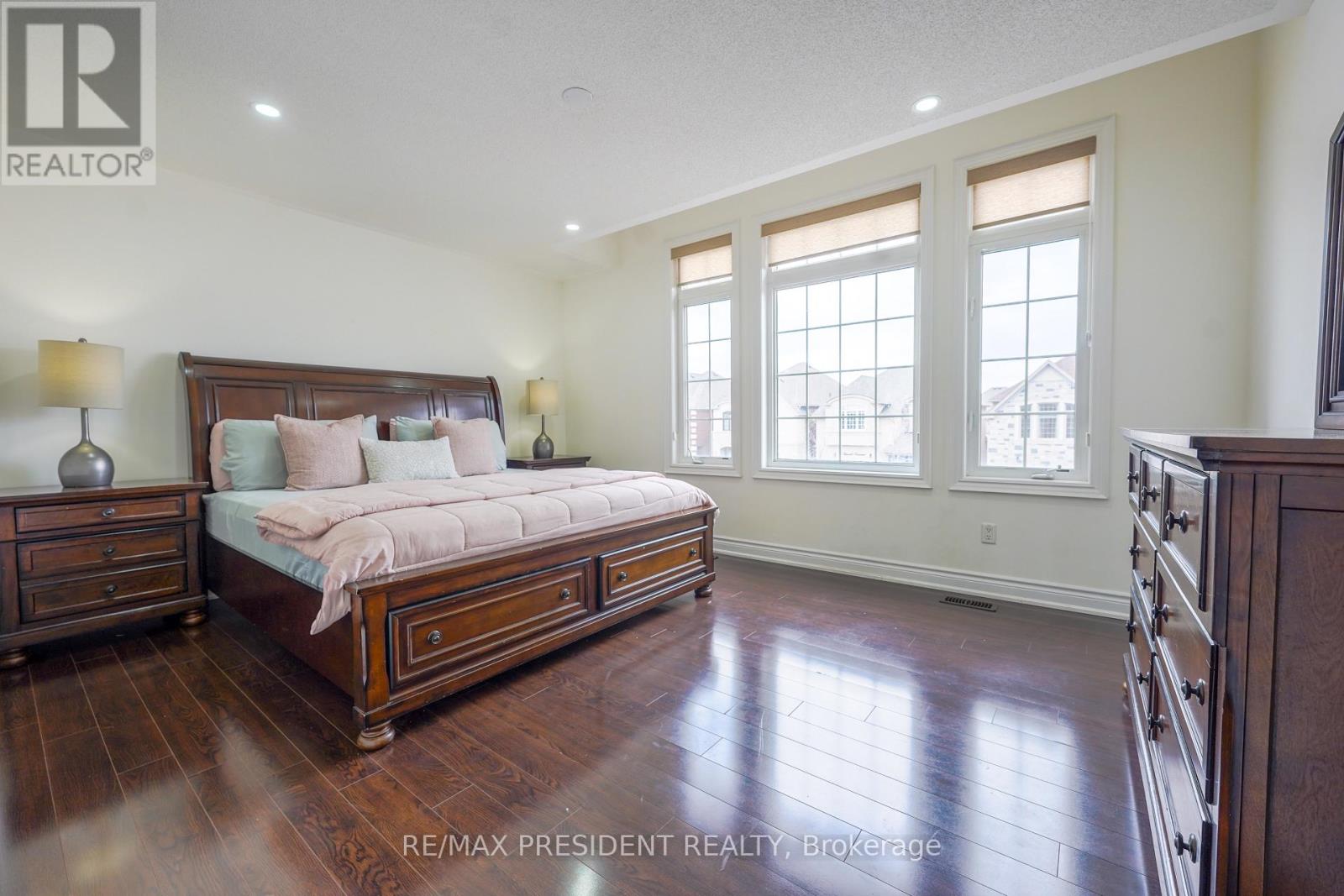 16 Bassett Crescent, Brampton, Ontario  L6X 5G2 - Photo 25 - W12906088